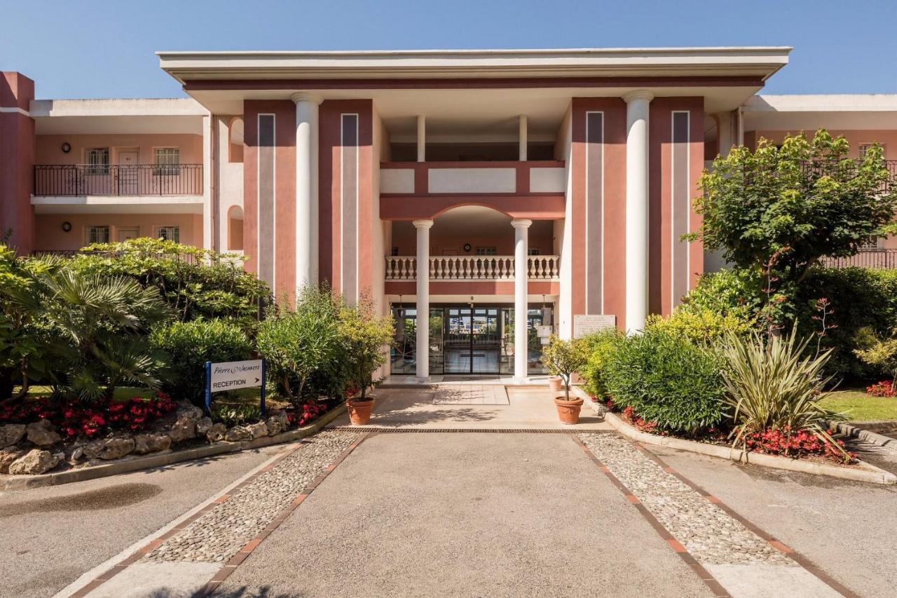 Appartement Bord De Mer Residence L'Ange Gardien วีลล์ฟรองซ์-ซูร์-แมร์ ภายนอก รูปภาพ