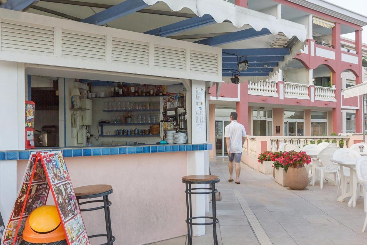 Appartement Bord De Mer Residence L'Ange Gardien วีลล์ฟรองซ์-ซูร์-แมร์ ภายนอก รูปภาพ
